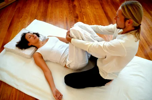 Healing Touch – Thai Yoga Massage Workshop @ Planet Yoga