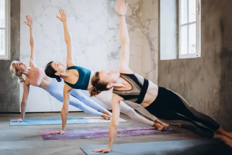 Rückenyogakurs (Livestream mit Zoom) @ Insight Yoga