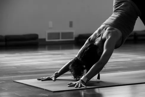 Power Yoga (Hatha Yoga) @ Maya Yoga - online Yoga nach Geeta Iyengar