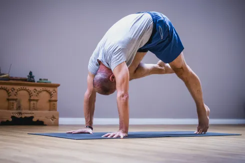 Hatha Flow & Meditation ONLINE STREAM (Wdh. von Montag) @ Timo Wahl Yoga