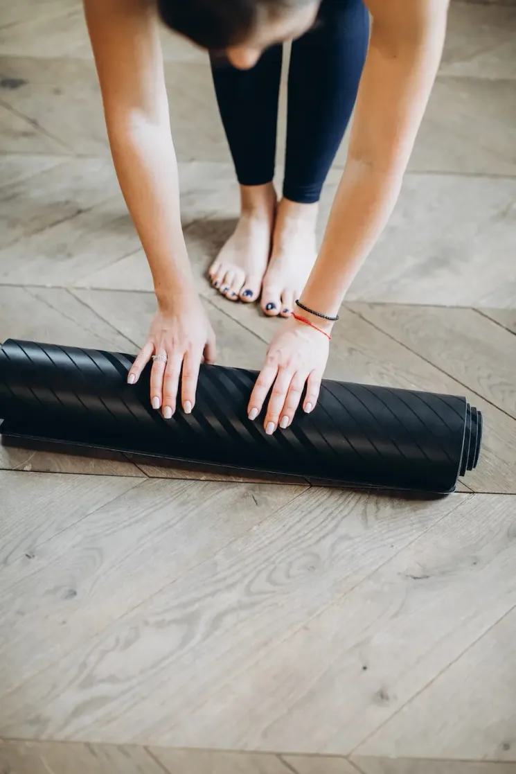 Hatha Yoga für EINSTEIGER*INNEN  ab 06.02.25 - 19.30 Uhr mit Stefan @ YOGA STUDIO SURYA HOFGUT HOLZMÜHLE