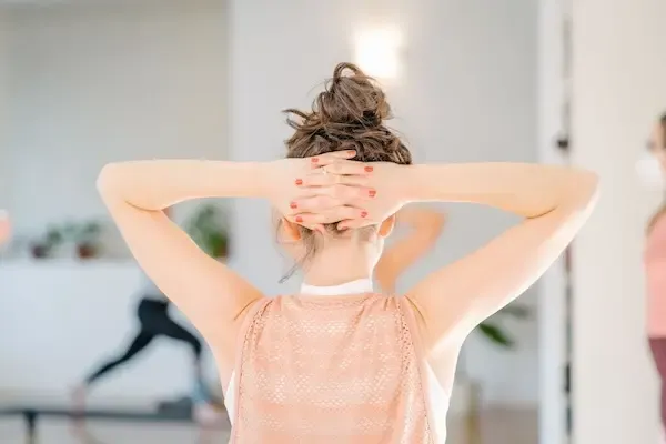 Mindful Flow – Alle Level // Online @ Fuß über Kopf - Dein Raum für Yoga & mehr