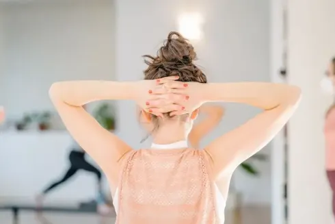 Mindful Flow – Alle Level // Online @ Fuß über Kopf - Dein Raum für Yoga & mehr