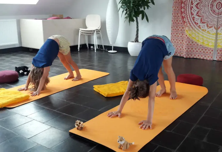 Yoga für Kinder | 6 bis 10 J. | Dienstag @ Herzraum Yoga Krefeld & Krefeld Läuft