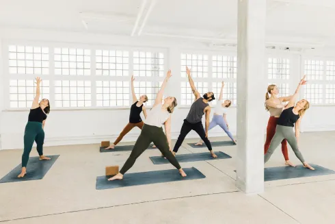 8-wöchiger Yoga Beginner Kurs @Kale&Cake Studio (13.10. - 01.12.2022) @ Kale&Cake
