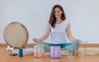 Yoga Tage: Crystal Bowl Sound Bath @ aurum loft