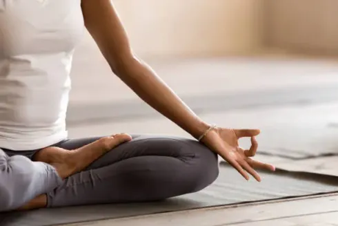 Cours de yoga en ligne @ Envies de Yoga