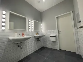 Dieser Anbieter hat keine Bildbeschreibung für dieses Bild hinterlegt