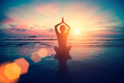 Guten Morgen Flow – Dein strahlender Start in den Tag (online) @ LotusTree - Health in Balance