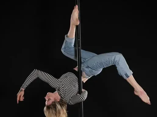 Basics on Flying Pole @ Aerial Infinity