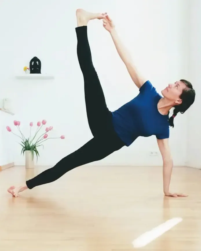 Iyengar Yoga basics & more | 120min-Yoga-Klasse mit Claudia Lamas C. @ Iyengar Yoga Zentrum Berlin