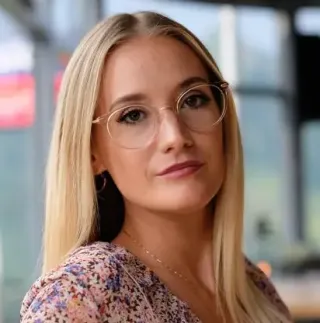 Simone