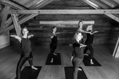 The venue did not provide an image description for this image