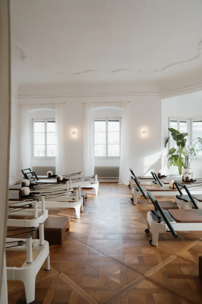 Nouera Feelgood Club