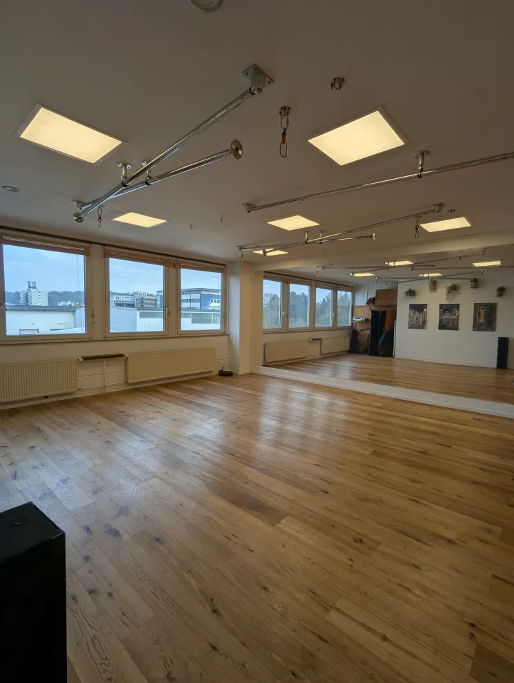 Chromotion Aerial Dance Studio | 60388 Frankfurt am Main | Online Buchen