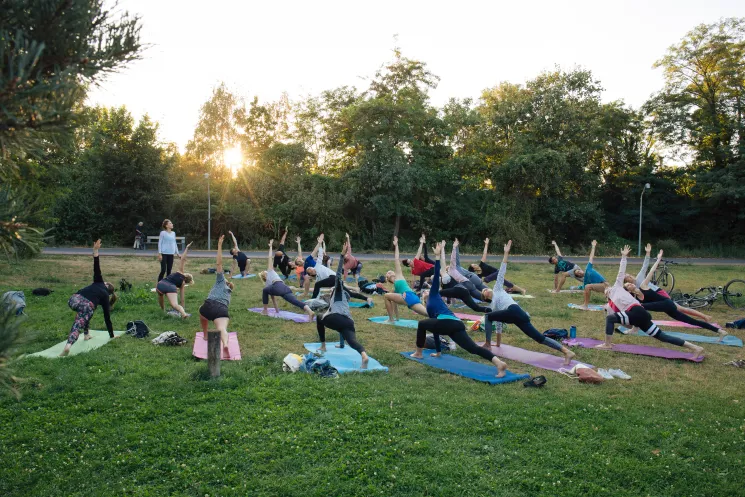 Vinyasa OPEN Humboldthain @ Yoga on the Move