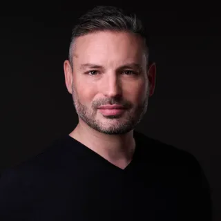 György
