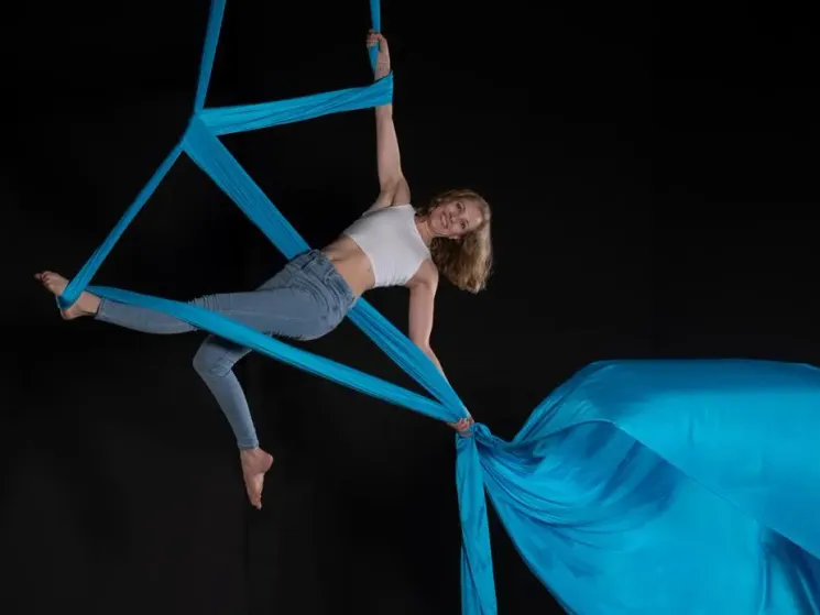 Aerial Silk Advanced @ Aerial Infinity