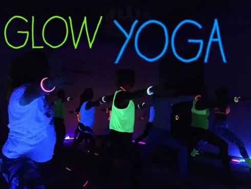 Pop Up Glow Yoga @ POP UP YOGA MÜNCHEN