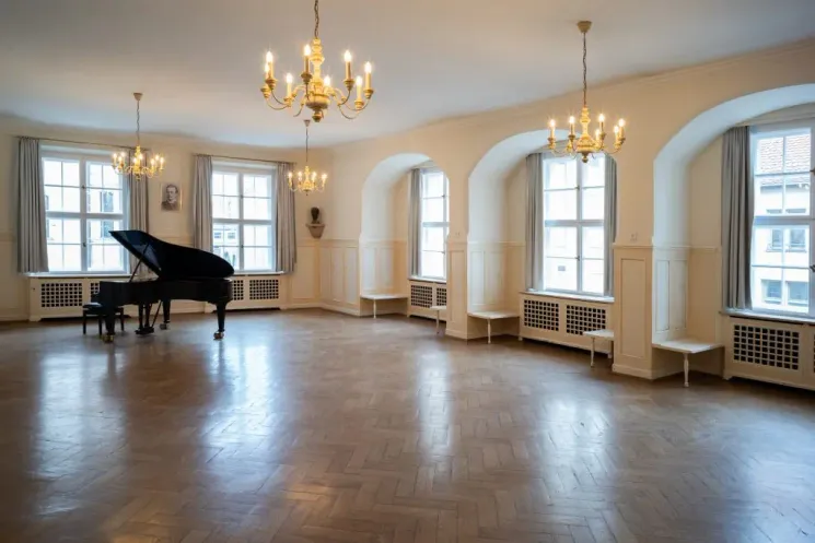 RnB Yoga Grand Piano Ledererstraße 5, Marienplatz NICHT @Dachwerk Loft @ Power Yoga RnB Music by Anais Telian @ Dachwerk Loft