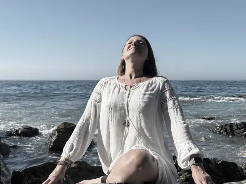 Webinar: Yogatherapie Breathwork – Die Verbindung von Körper, Geist und Nervensystem @ UNIT Yoga Aus- & Weiterbildung