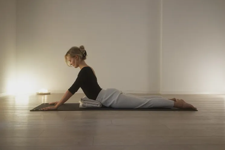 YIN YOGA DEEP DIVE with Guest Teacher Matthäa Mollenhauer @ KINDCLUB STUDIOS