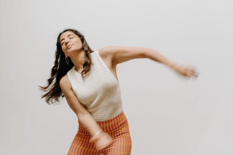 SHAKE THE DUST© @ Feelgoodstudio Online bei Dir!