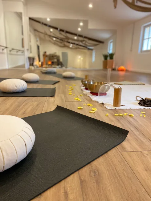 YIN YOGA & BAIN SONORE @ Instant Bastide