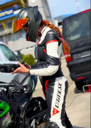 Dieser Anbieter hat keine Bildbeschreibung für dieses Bild hinterlegt