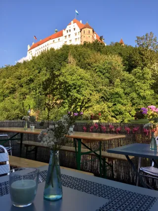 Dieser Anbieter hat keine Bildbeschreibung für dieses Bild hinterlegt
