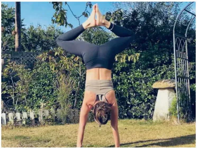 ONLINE LIVE - ROCKET YOGA 75 min. @ YOGALOFT – Online