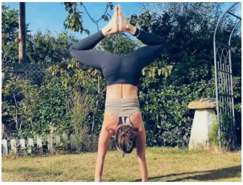 ONLINE LIVE - ROCKET YOGA 75 min. @ YOGALOFT – Online