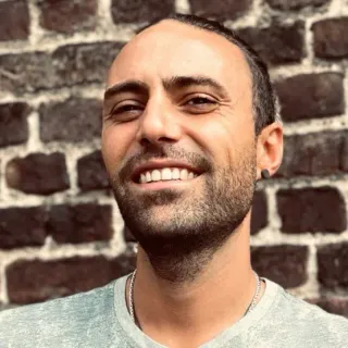 Luis