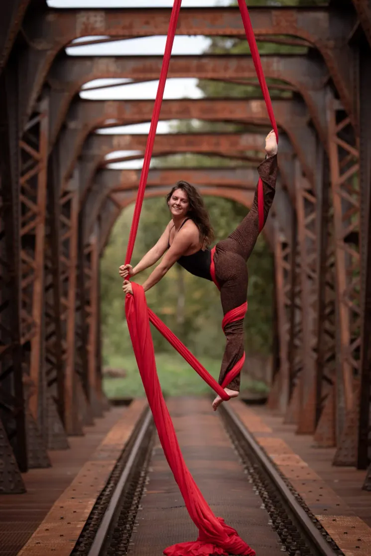 Intro To Silk @ Dayuma - Pole & Acrobatics