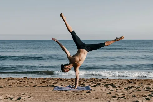 20h Rocket Yoga Intensive Training mit David Sanchez @ doktor yoga 6