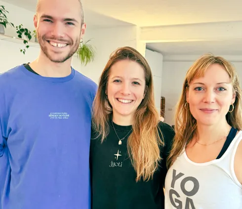 Jivamukti Basics Workshop | Julian, Verena & Rebecca @ muktimind yoga & therapy