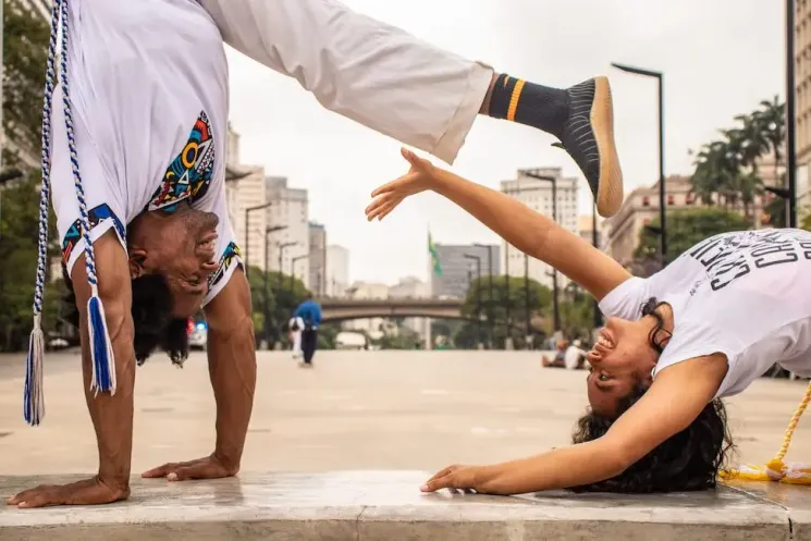 Capoeira Open on-line @ Manas Yoga