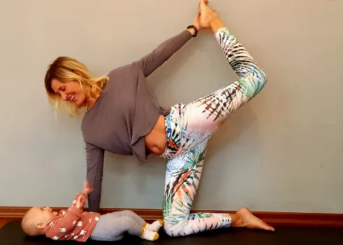 Mama & Baby Yoga mit Maria @ Kanya Yoga