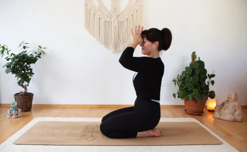 Meditation @ Online YogaStudio by Nicole Meining