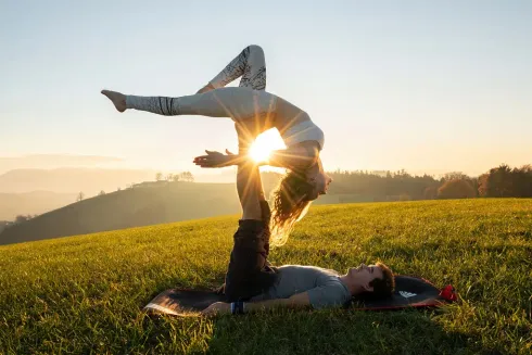 AcroYoga Beginner+ Workshop @ Dein Yoga Leo