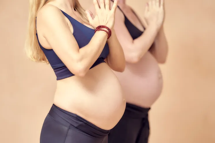 Yoga für Schwangere 75min. @ Ashta Yoga Berglen