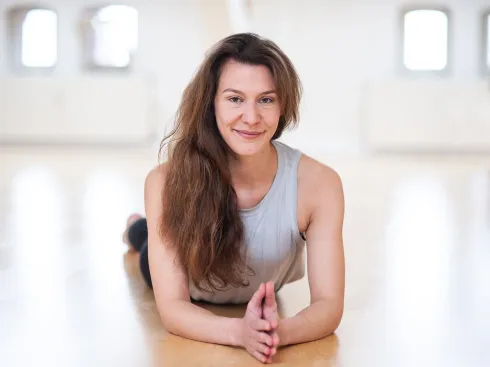 Online: Vinyasa Yoga Level 1-2 @ Yoga Sky Berlin