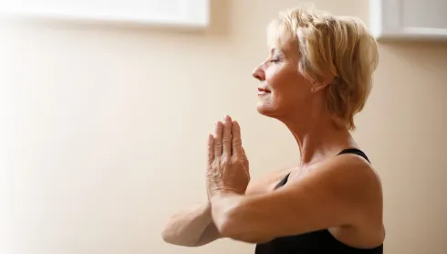 Senioren Yoga Kurs (1)  "Beweglich bleiben" @ Atlantis Kultur Yoga Studio