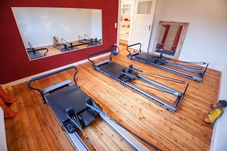 STUDIO - Allegro Reformer - Geräteunterstütztes Krafttraining (bezuschusster Präventionskurs) @ Zeitlos Yoga