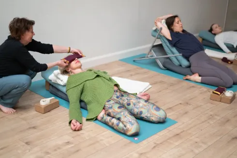 Relax & Renew - Gentle Level @ Yoga on Call Zuid