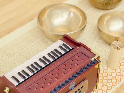 Kirtan Evening at the Shala with Thomas Zielinski @ The Shala Hamburg