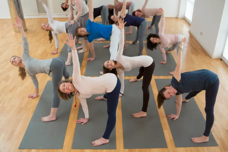 Do - Yoga dynamisch - mit Martin (Vertretung Diana) @ Yogaforum Martin Henniger