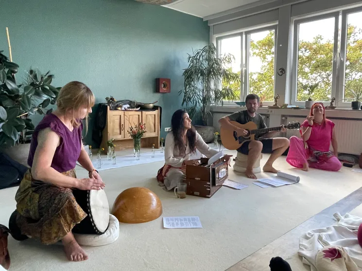 Mantra-Mitsing-Konzert 🎼 @ Atma Yoga