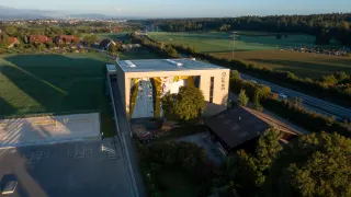 Dieser Anbieter hat keine Bildbeschreibung für dieses Bild hinterlegt