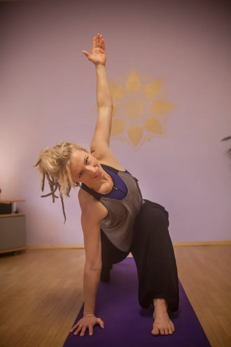Hatha Yoga Präventionskurs @ Julia Rose Yoga